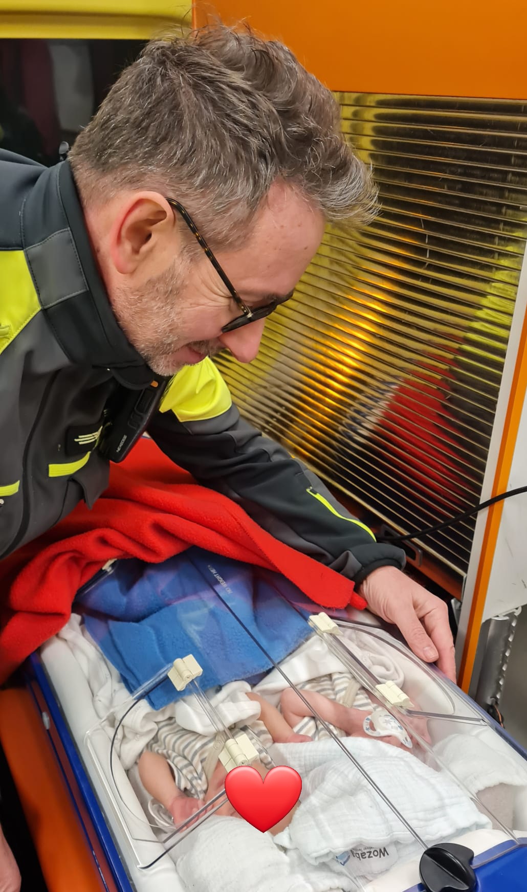 35E05FCA-22B3-43DD-BE40-0973247EFC88